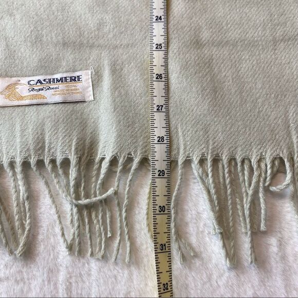 Royal Rossi 100% Cashmere Scarf - Picture 5 of 6